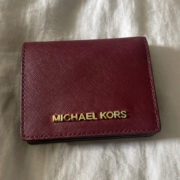 Brand new Michael Kors wallet - Picture 1 of 3